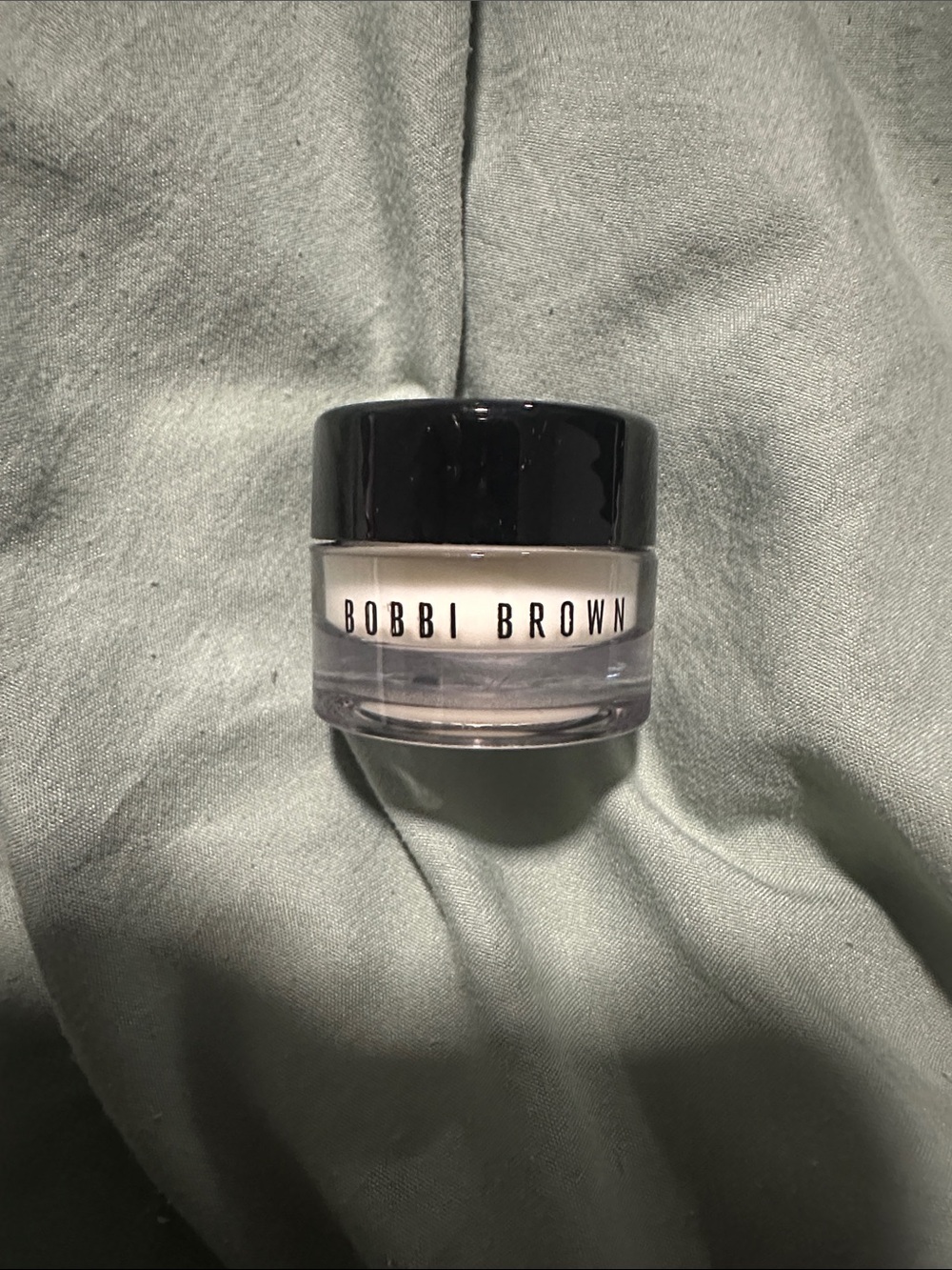 4/$15 Bobbi brown vitamin enriched face base